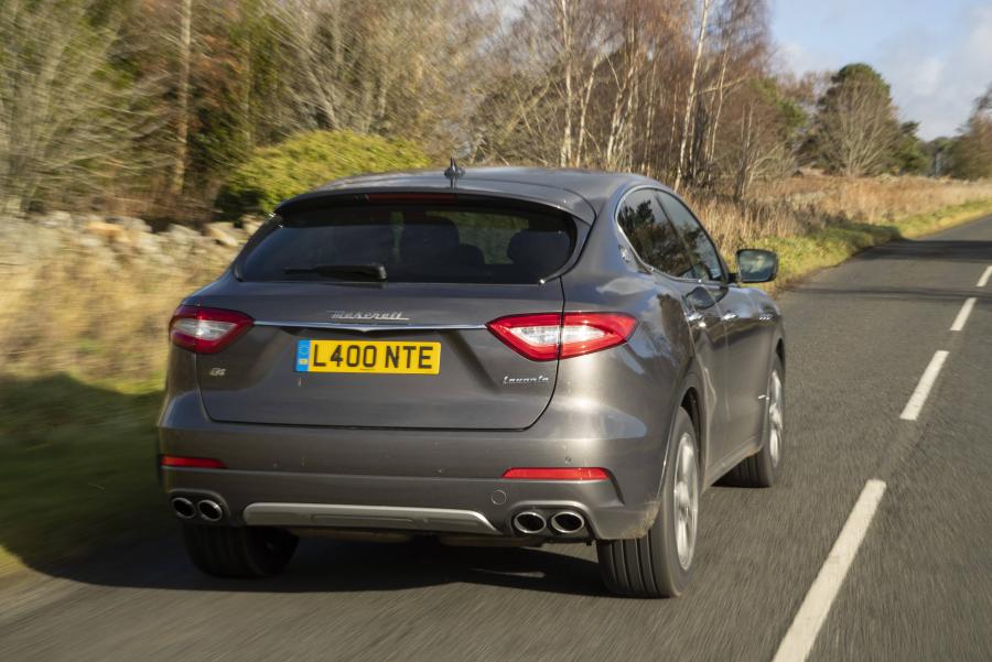  Maserati Levante GranLusso 2018 года  (UK) (фото 3 из 14)